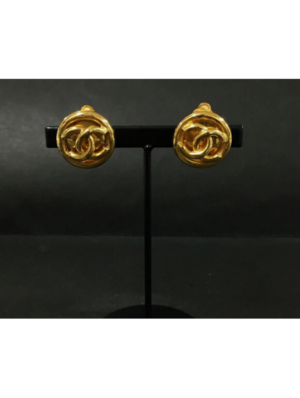 1996 Vintage Chanel Earrings Gold Plated Round CC Logo Clip On France 96A